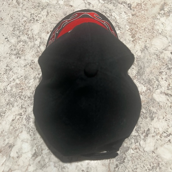 New York Yankees trucker hat black And Red Adjustable Cap - Picture 2 of 3